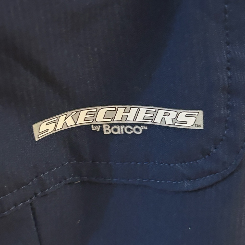 NWT- Skechers by Barco Vitality Charge Scrub Pants in navy blue. - Picture 12 of 15